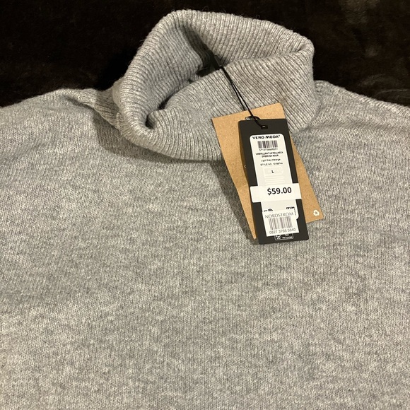 Vero Moda Sweater Dress - Picture 3 of 4